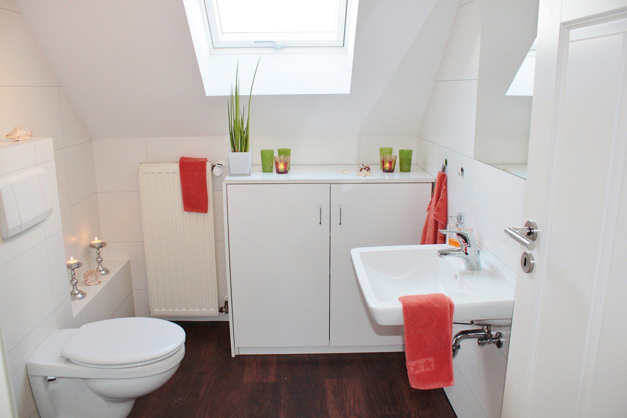 Serene Sanctuary: A Modern Bathroom Oasis
