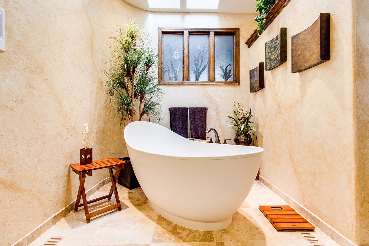 Spa-Inspired Sanctuary: A Bathroom Oasis of Tranquility