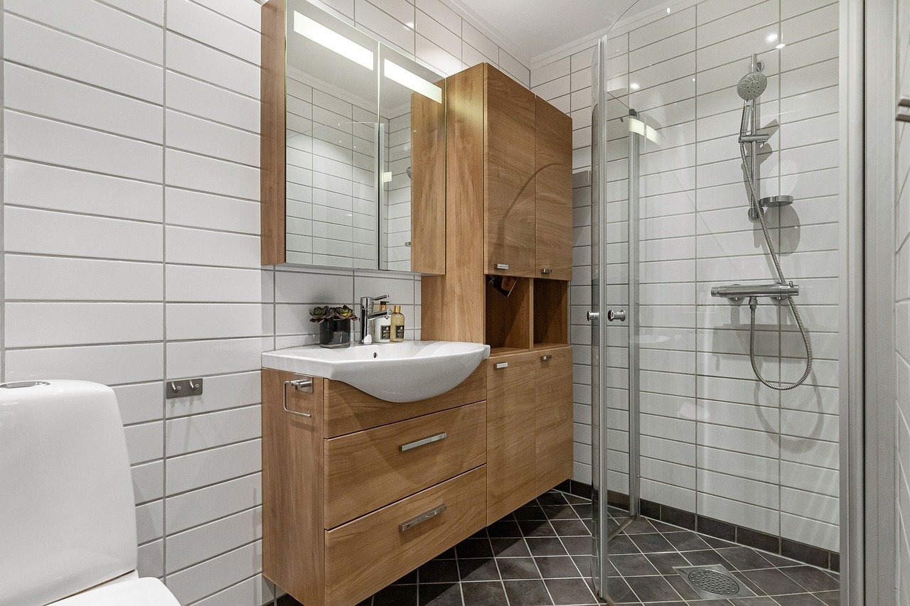 Scandinavian Serenity: A Modern Bathroom Oasis
