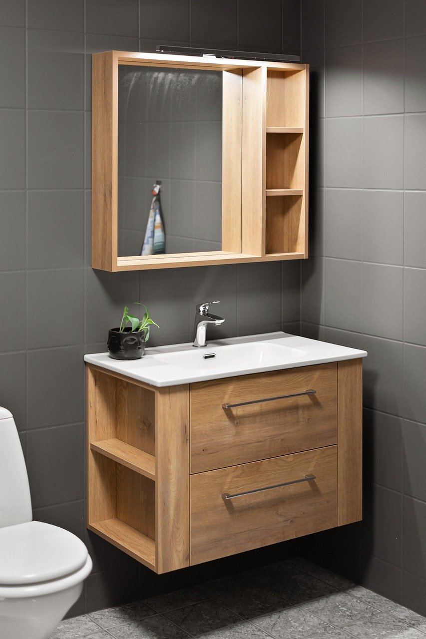 Modern Minimalist Bathroom Oasis