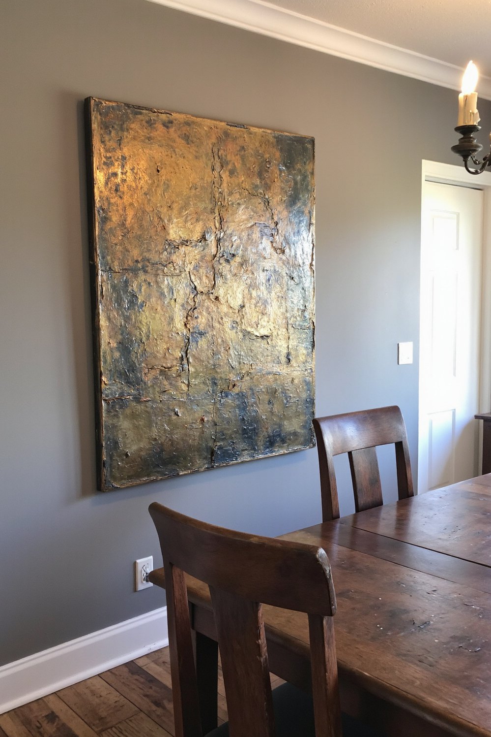 dining room wall decor - Sleek Metallic Artwork: Modern Dining Room Accent Wall - Modern dining room wall decor: Make a statement...