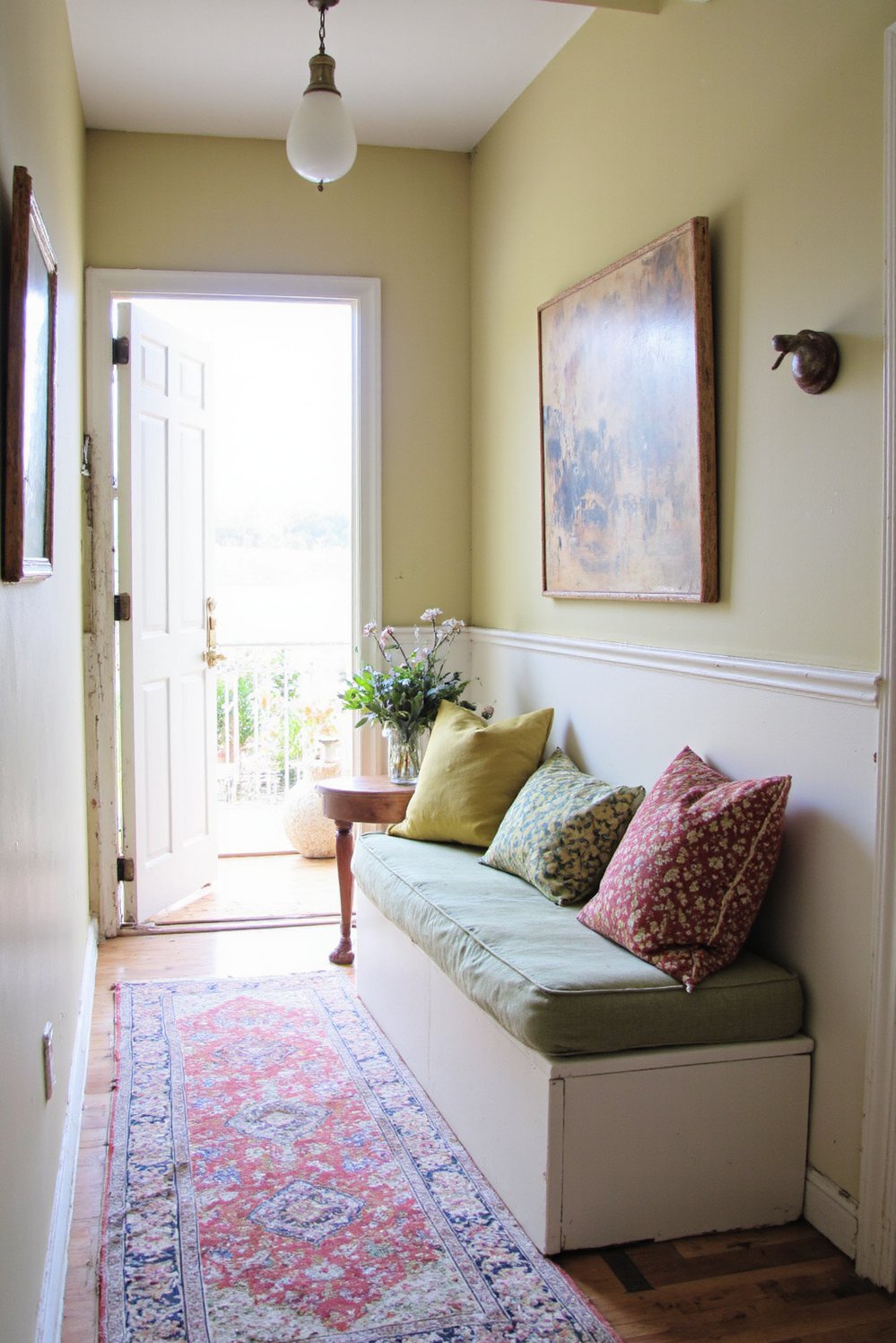 Narrow hallway decor ideas - Built-in Bench & Storage: Decorating A Narrow Entryway - Maximize your narrow hallway's potential with smart built-ins!...