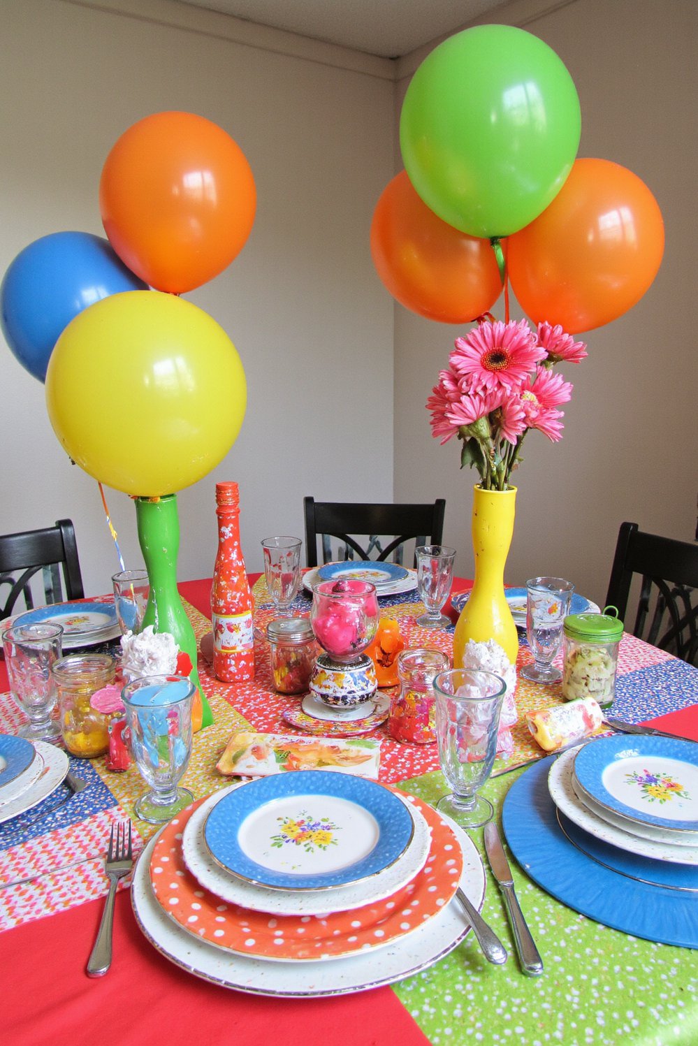 Spring Tablescapes ideas - Playful Spring Tablescape: Bright Stripes & Balloons - This spring tablescape is bursting with fun! Bright...