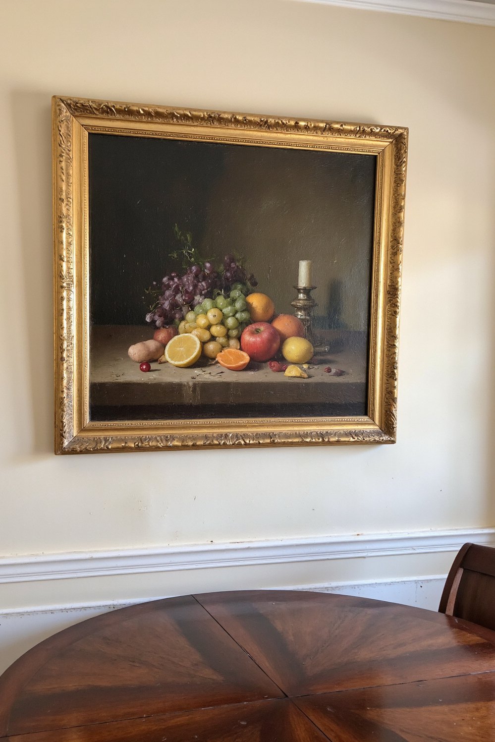 dining room wall decor - Luxurious Dining Room Wall Decor with Oil Painting - Dining room wall decor ideas: Elevate your space...