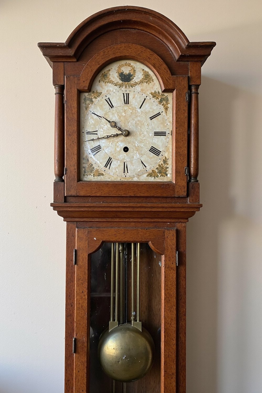 grandfather clock examples - Elegant Grandfather Clock: Mother-of-Pearl Inlay - This grandfather clock boasts a refined aesthetic. The...