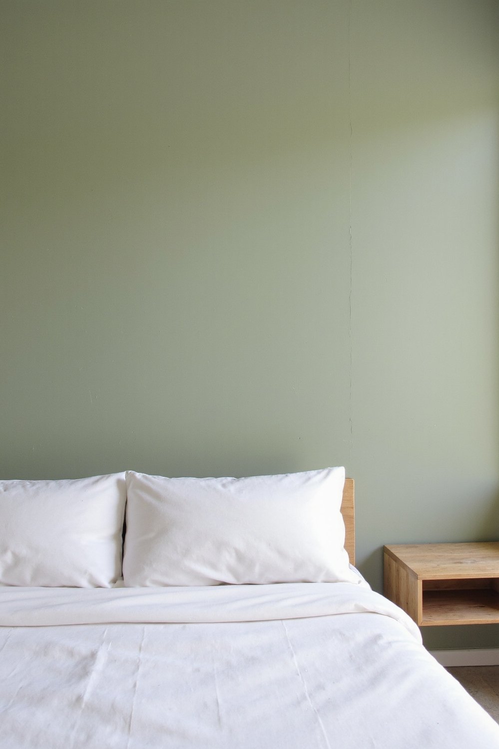 Sage Green Home Decor Ideas - Serene Sage Green Bedroom: Minimalist & Natural - Sage green minimalist bedroom: serenity and simplicity. The...