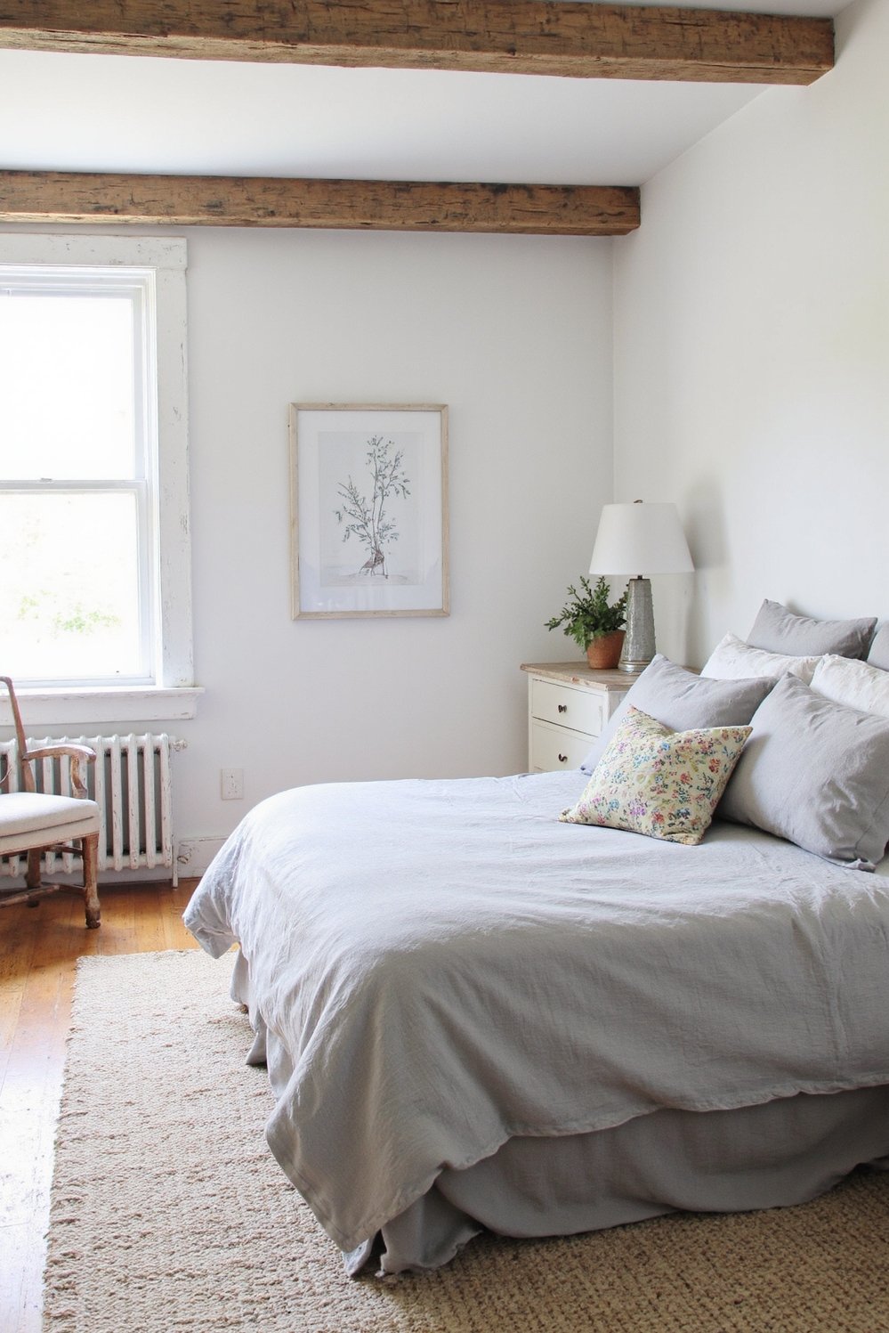 bedroom color combination ideas - Cozy Grey & White Modern Farmhouse Bedroom - Modern farmhouse bedroom style is trending. Whitewashed walls...