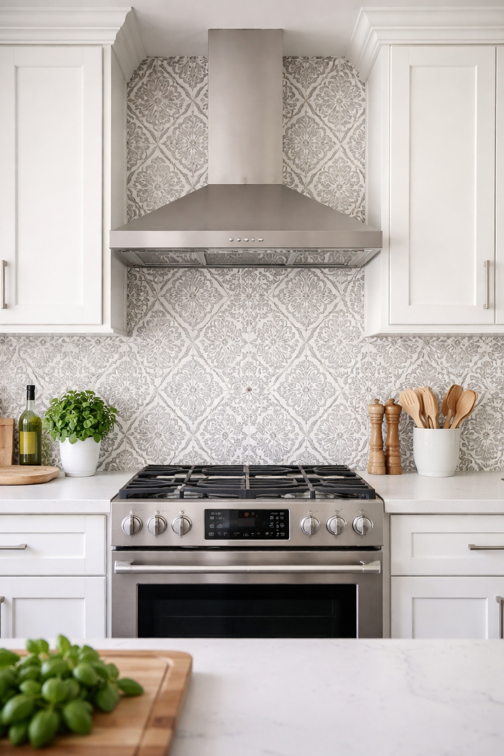 elegant wallpaper ideas - Elegant Wallpaper: Kitchen Backsplash Ideas - The kitchen backsplash, featuring elegant wallpaper ideas, immediately...