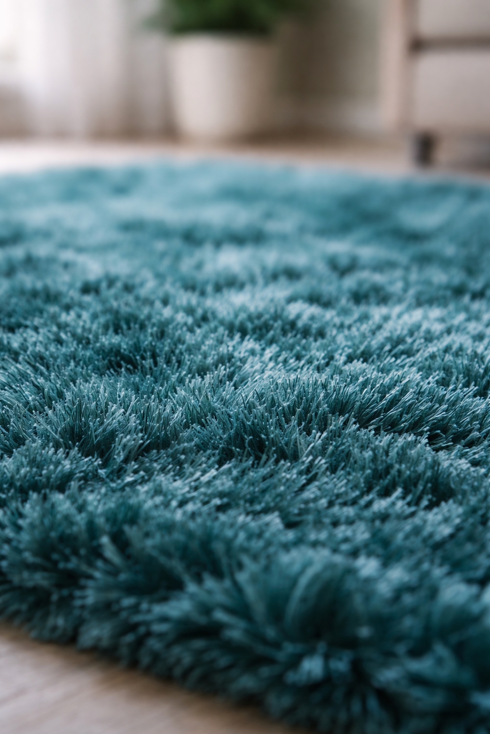 shaggy area rug ideas - Vibrant Teal Shag: A Close Shot - These shaggy area rug ideas really pop in...